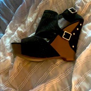 CATO BLACK WEDGES